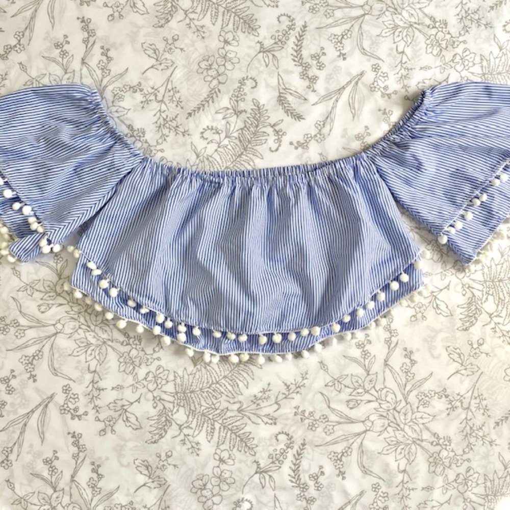 F21 Blue and White Off-the-Shoulder Flowy Crop Top